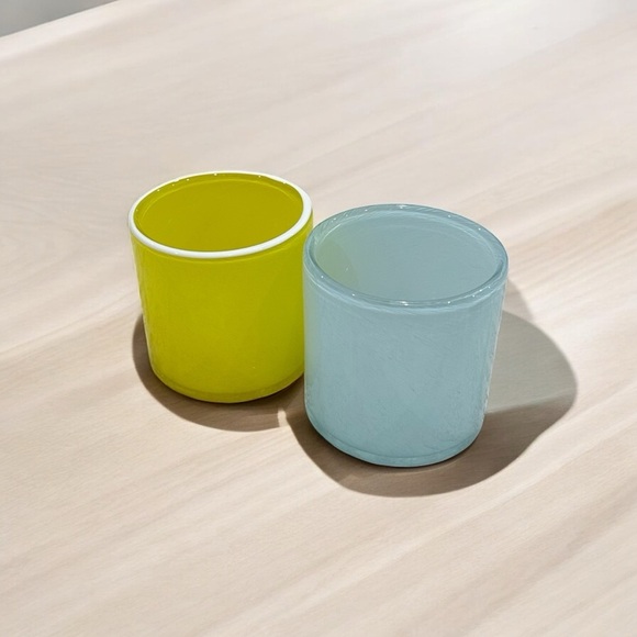 2 Glass Vases Yellow and Blue with White Patterning - Picture 2 of 9